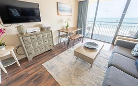Oceanfront Remodeled Condo With Pools, Coral Beach